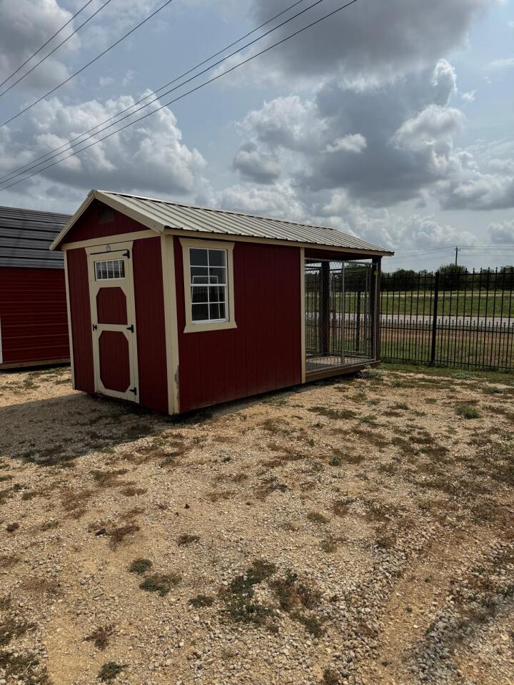 Dog Kennel - 8x16