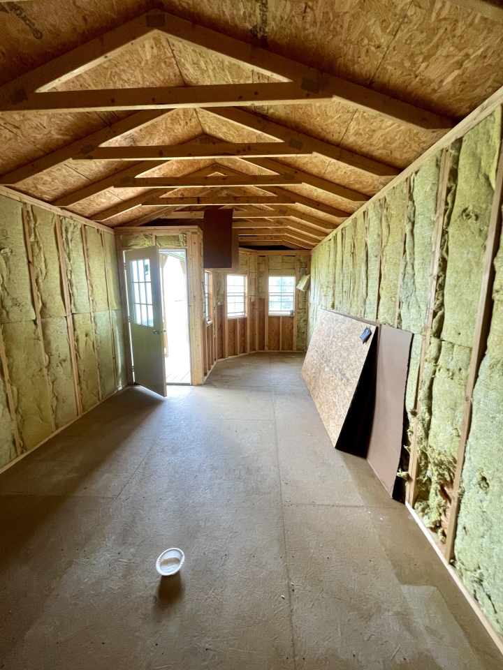 Deluxe Cabin - 12x32