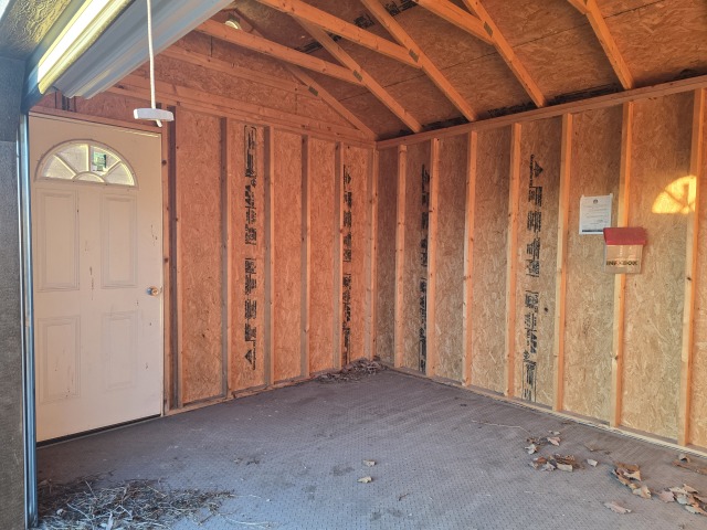 Utility Xtra Height - 12x16