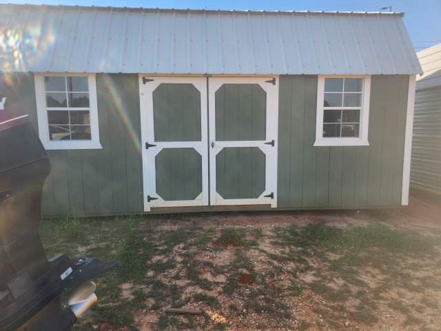 Side Lofted Barn - 10x20
