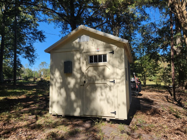 Dog Kennel - 8x12
