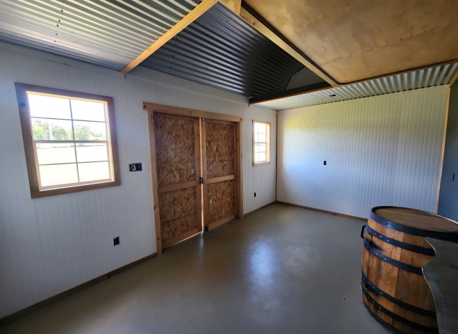 Side Lofted Barn - 10x16