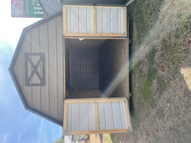 Lofted Barn - 10x20