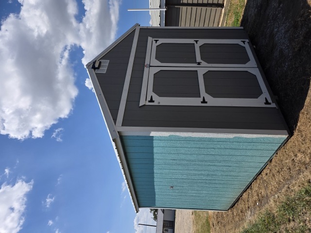 Utility Xtra Height - 10x12