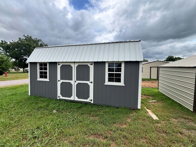 Side Lofted Barn - 10x20
