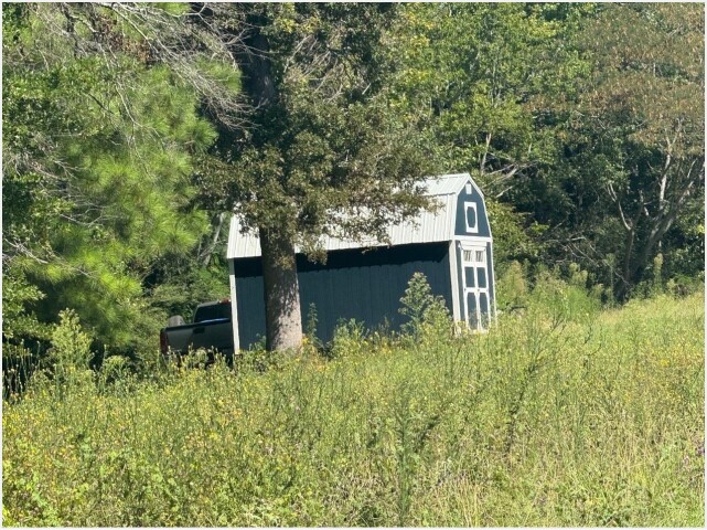 Lofted Barn - 10x16