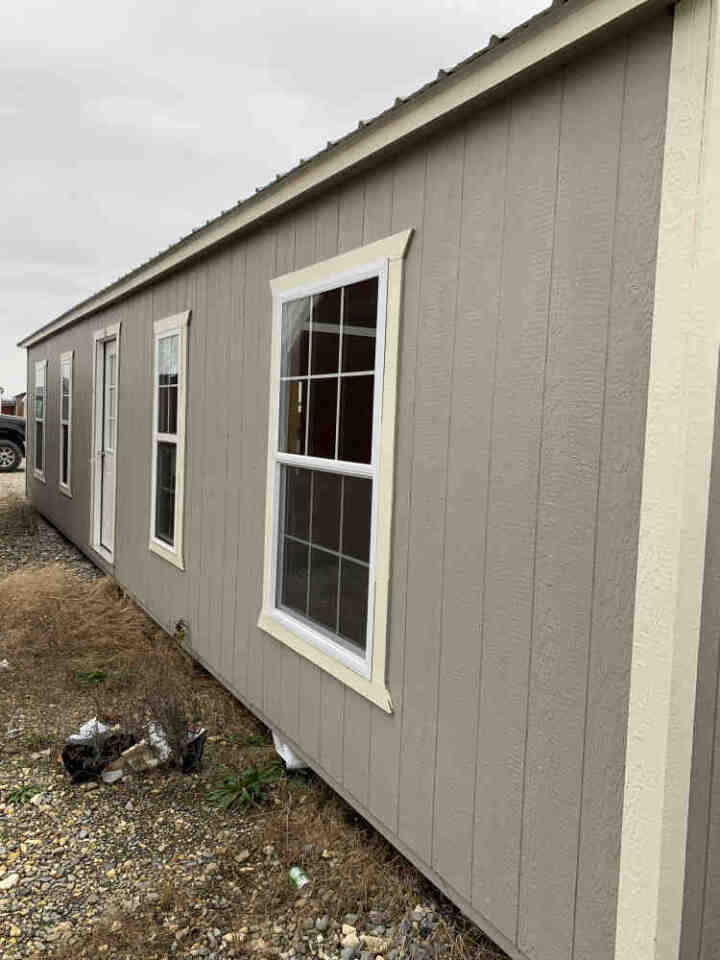 Side Utility - 12x40