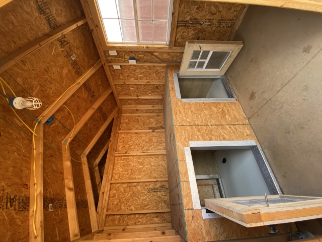 Dog Kennel - 8x16
