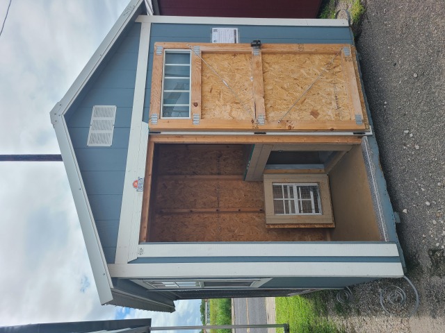 Dog Kennel - 8x12