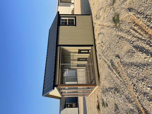 Dog Kennel - 12x16