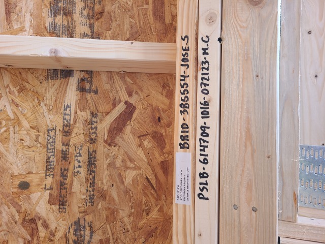 Side Lofted Barn - 10x16