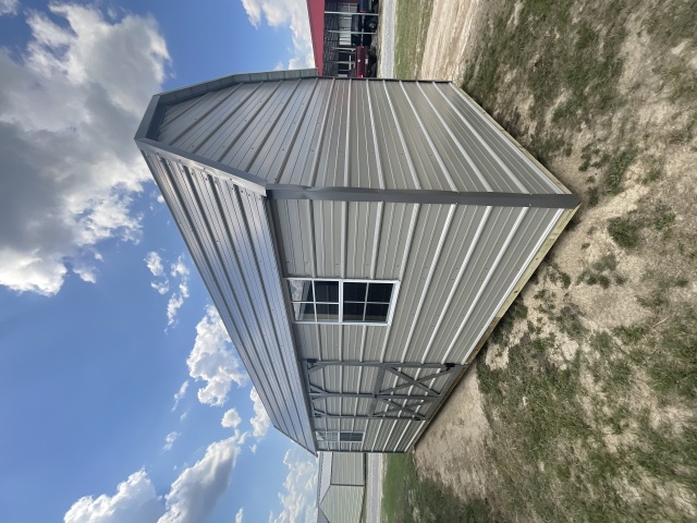 Side Lofted Barn - 10x20