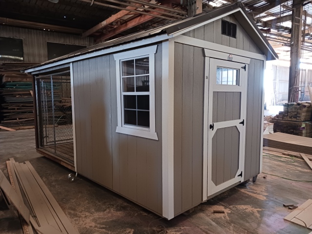 Dog Kennel - 8x16