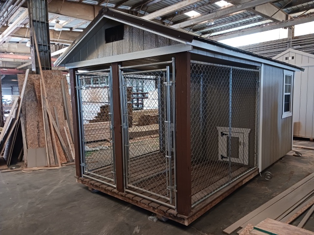 Dog Kennel - 8x16