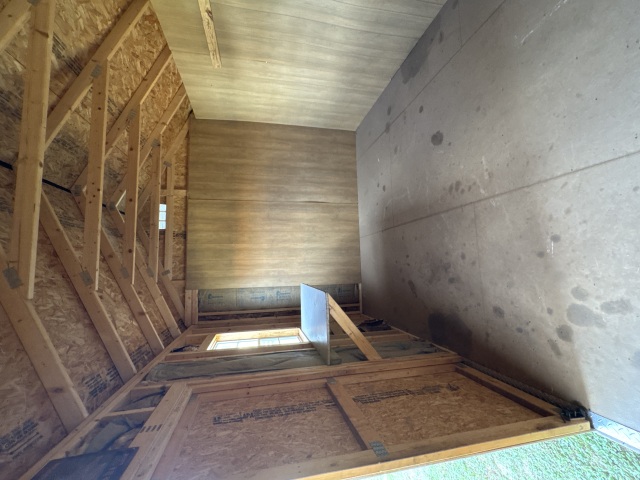 Side Utility - 10x20