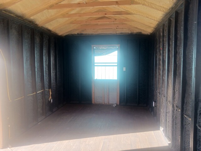 Utility Xtra Height - 10x20