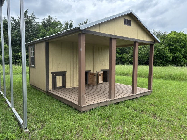 Dog Kennel - 12x16