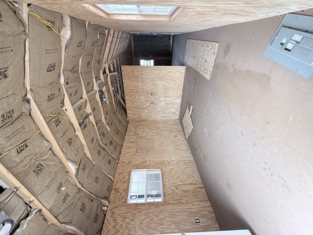 Side Utility - 12x30