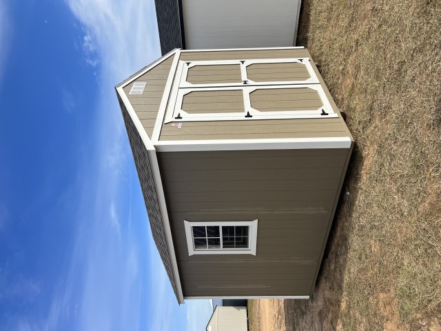 Utility Xtra Height - 10x12