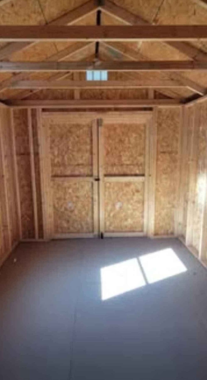 Utility Xtra Height - 10x12