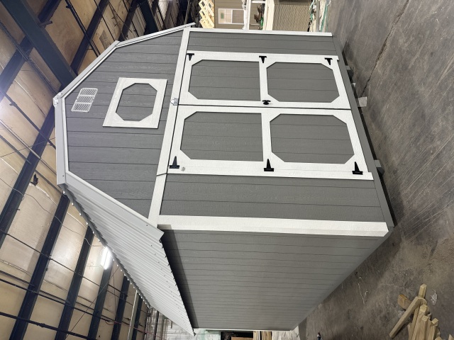 Lofted Barn - 10x16