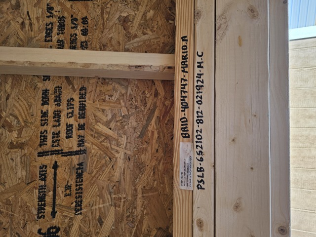 Side Lofted Barn - 8x12