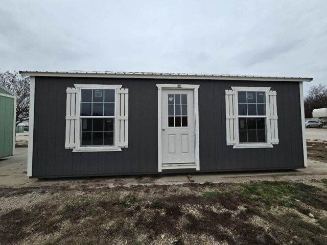 Side Utility - 12x24
