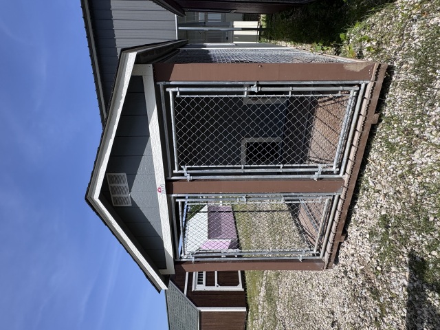 Dog Kennel - 8x16