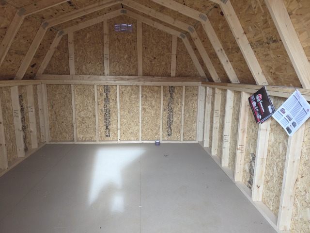 Standard Barn - 10x12