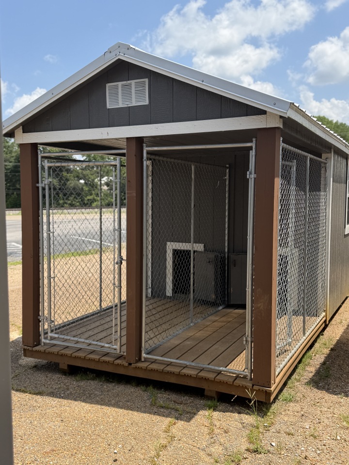 Dog Kennel - 8x16