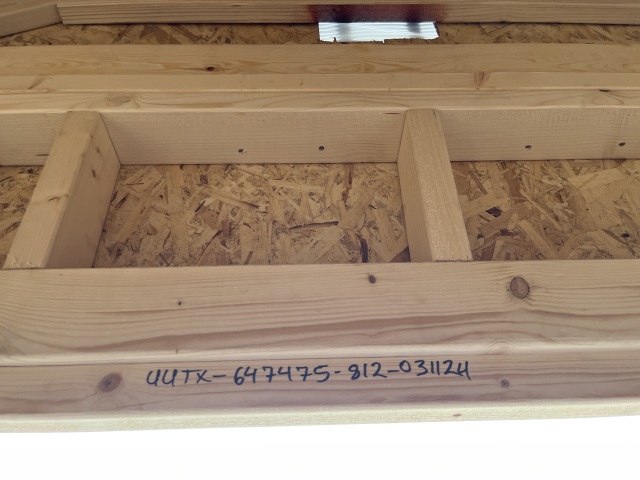 Utility Xtra Height - 8x12