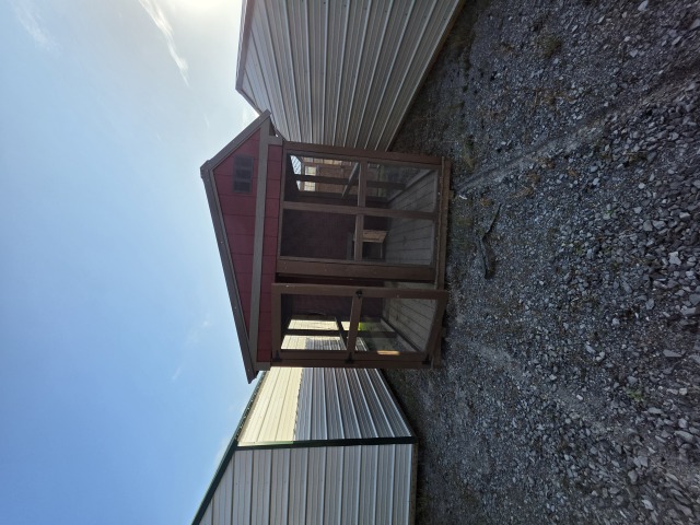Chicken Coop - 8x20