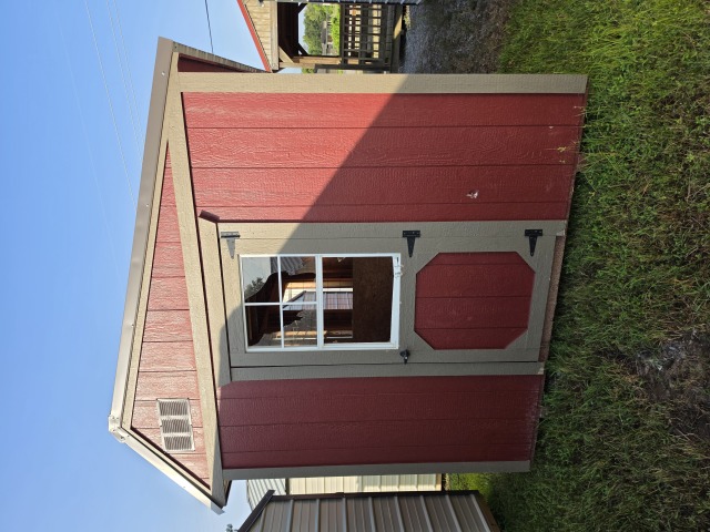 Chicken Coop - 8x20