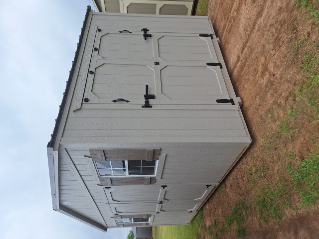Side Gable Utility - 10x16