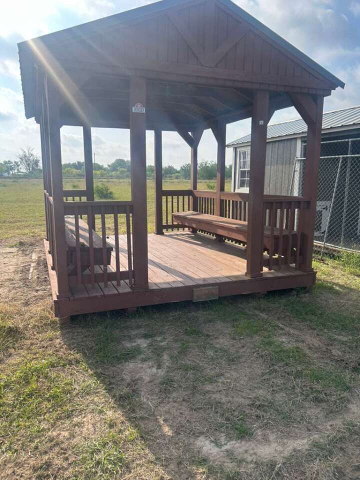 Cabana - 10x12