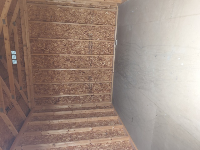 Utility Xtra Height - 10x12