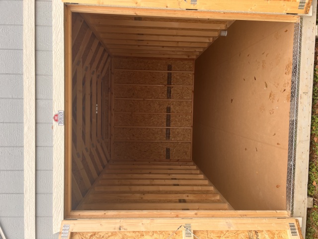Utility Xtra Height - 10x16