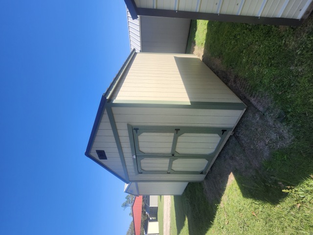 Utility Xtra Height - 10x12