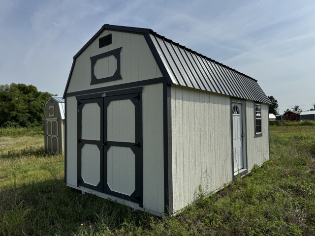 Lofted Barn - 10x20