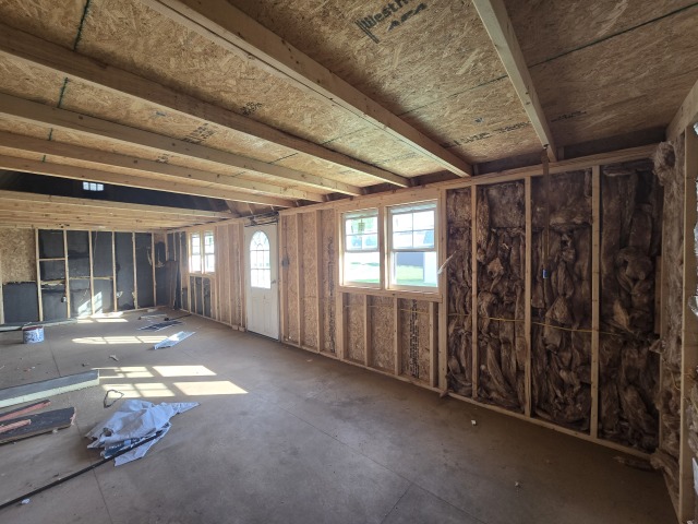 Side Lofted Barn - 10x30