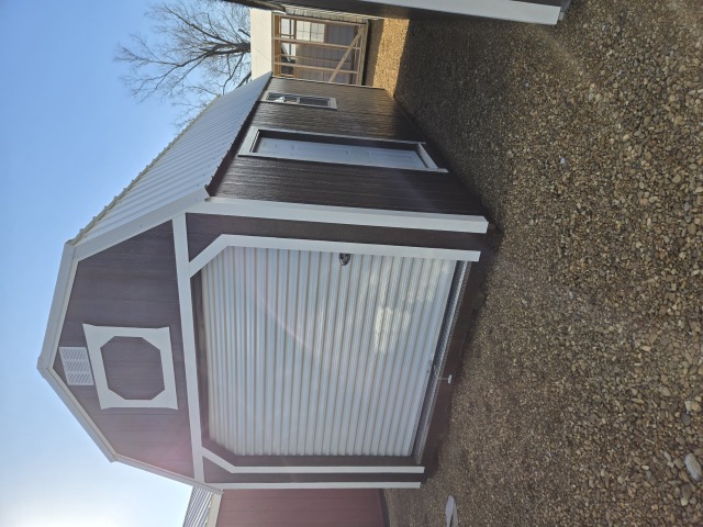 Lofted Barn Garage - 10x20