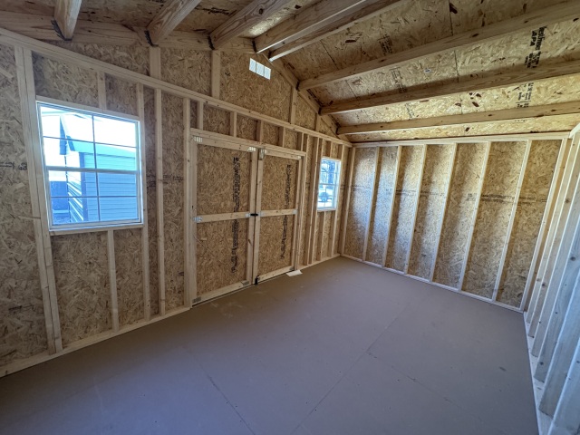 Side Gable Utility - 10x16