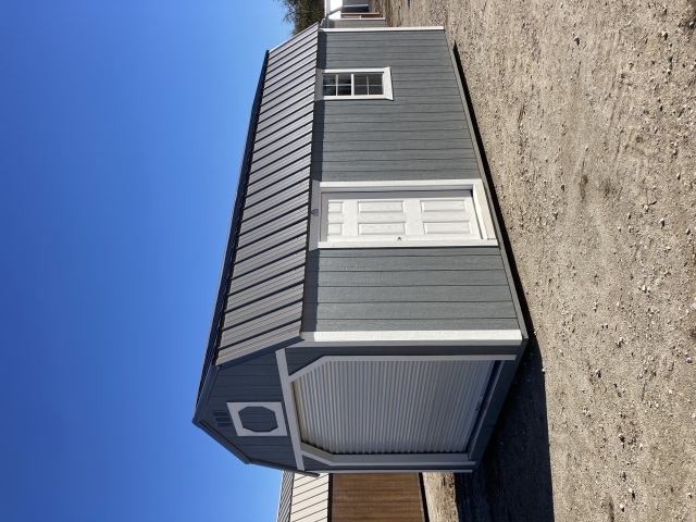 Lofted Barn Garage - 10x20