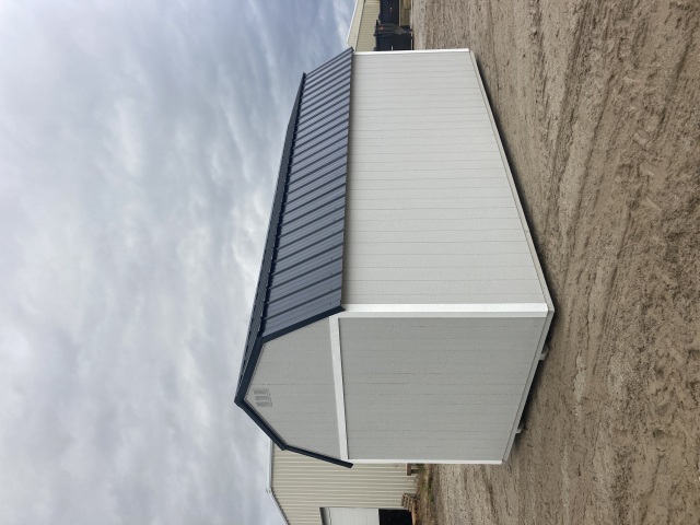 Lofted Barn - 10x20