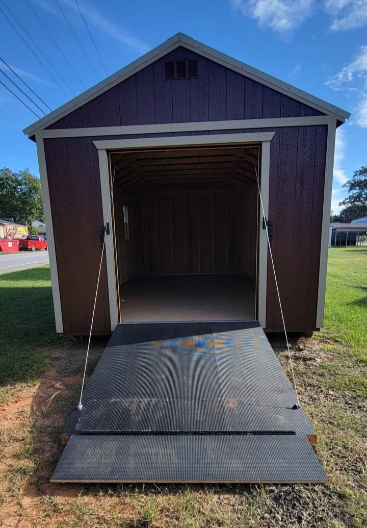 Side Utility - 12x20