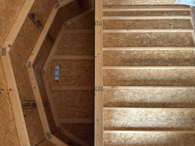 Side Lofted Barn - 10x14