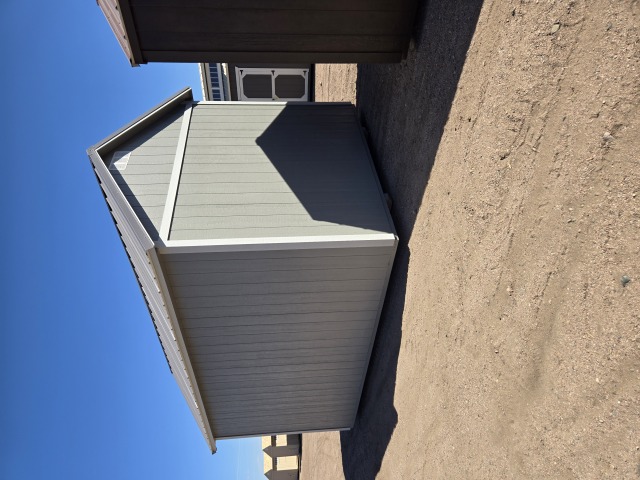 Side Utility - 10x16
