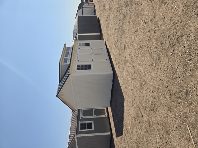 Side Utility - 10x16