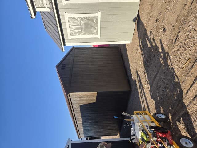 Utility Xtra Height - 10x16