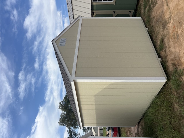 Utility Xtra Height - 10x12